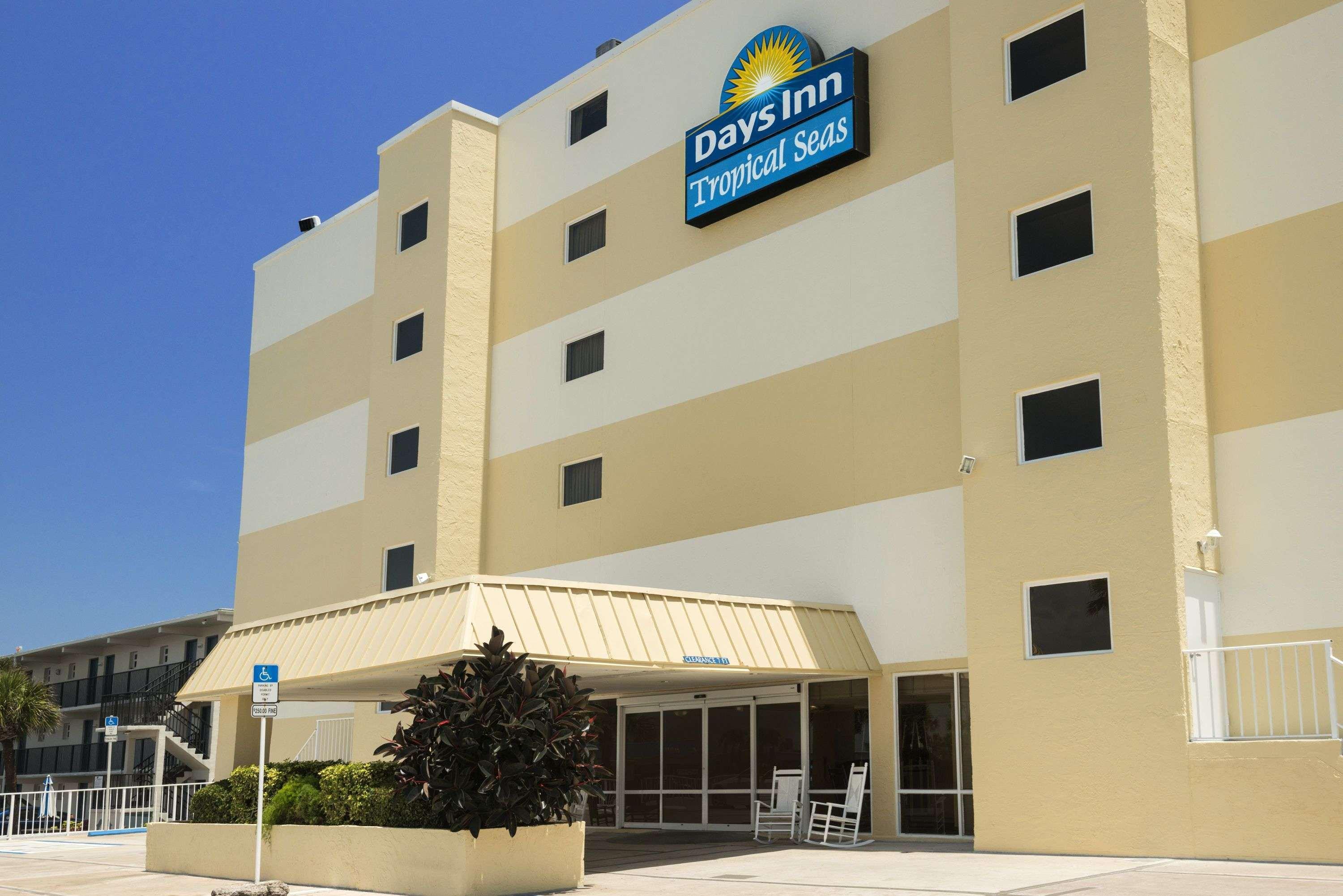 Days Inn By Wyndham Daytona Oceanfront Daytona Beach Exterior foto